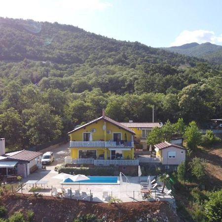 Apartments Nika With Swimming Pool And Beautiful Sea View Dobreć Екстериор снимка