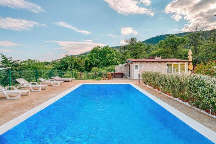 Apartments Nika With Swimming Pool And Beautiful Sea View Dobreć Екстериор снимка