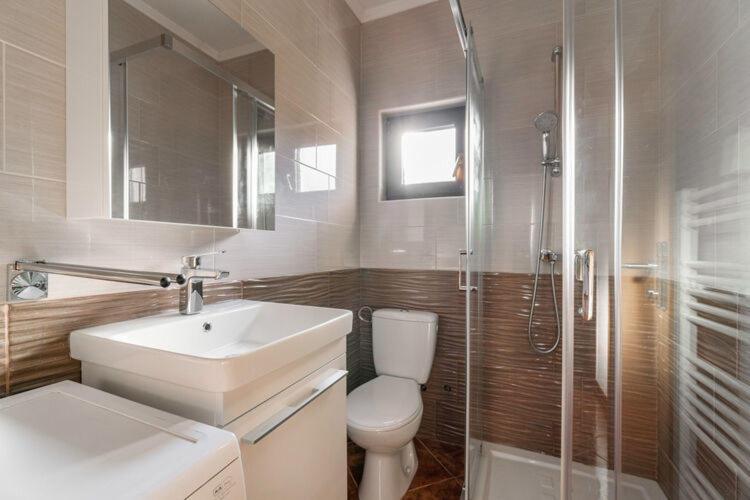 Apartments Nika With Swimming Pool And Beautiful Sea View Dobreć Екстериор снимка