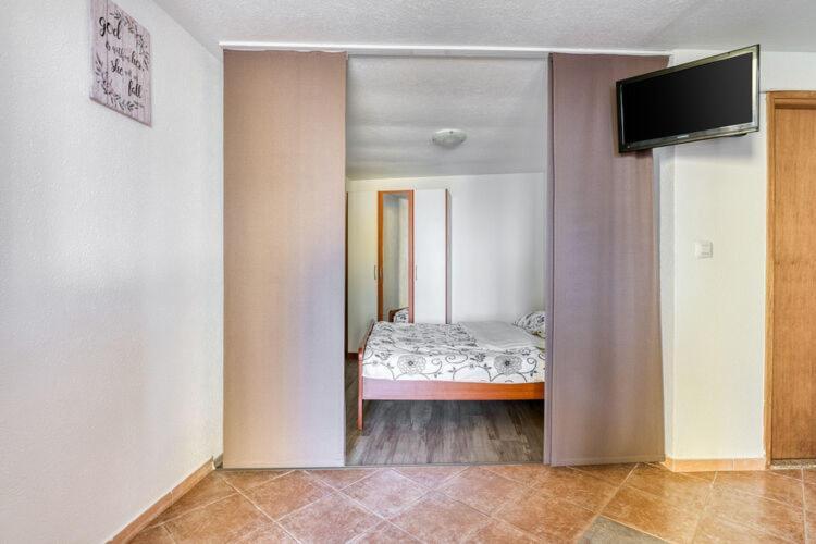 Apartments Nika With Swimming Pool And Beautiful Sea View Dobreć Екстериор снимка