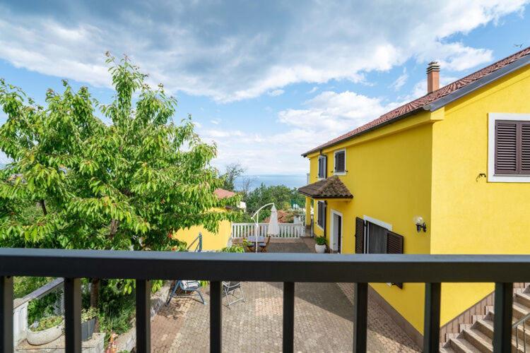 Apartments Nika With Swimming Pool And Beautiful Sea View Dobreć Екстериор снимка