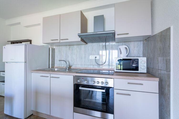 Apartments Nika With Swimming Pool And Beautiful Sea View Dobreć Екстериор снимка