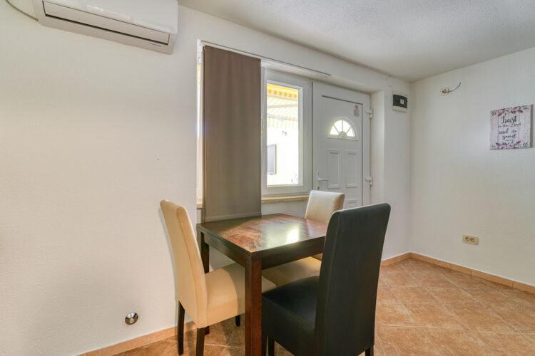Apartments Nika With Swimming Pool And Beautiful Sea View Dobreć Екстериор снимка