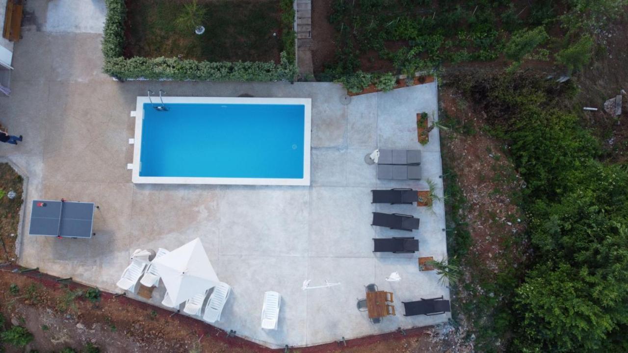 Apartments Nika With Swimming Pool And Beautiful Sea View Dobreć Екстериор снимка